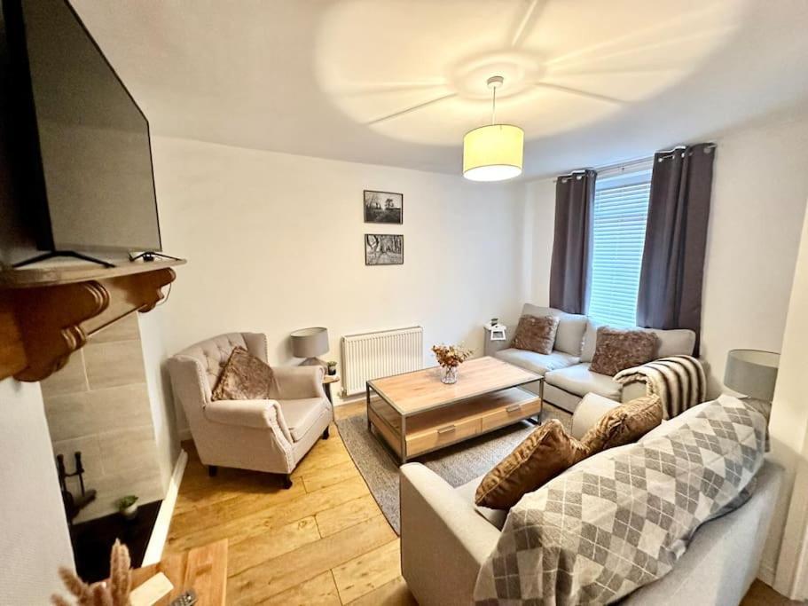 Cottage,Cinema Room,Log Burner Blaenavon Bagian luar foto