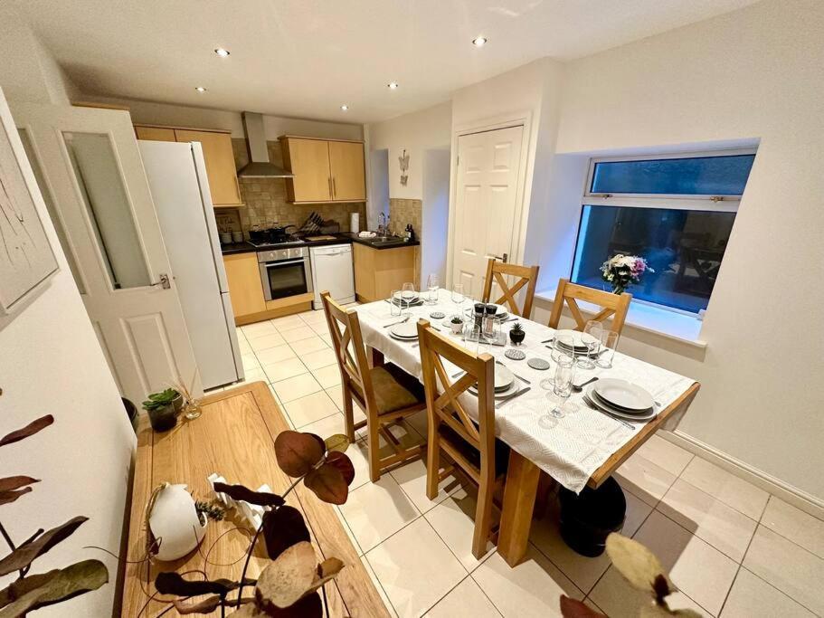Cottage,Cinema Room,Log Burner Blaenavon Bagian luar foto