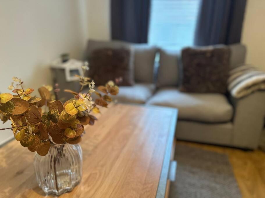 Cottage,Cinema Room,Log Burner Blaenavon Bagian luar foto